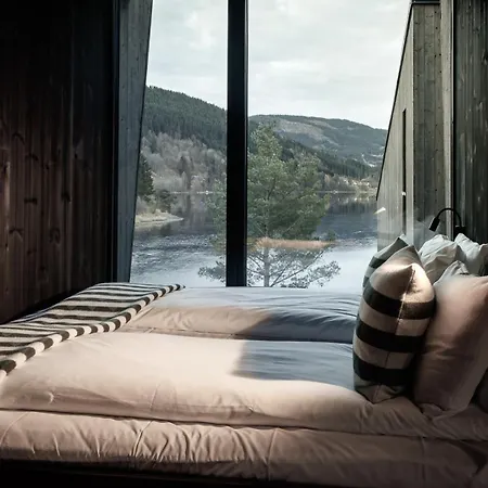 Elva Hotel