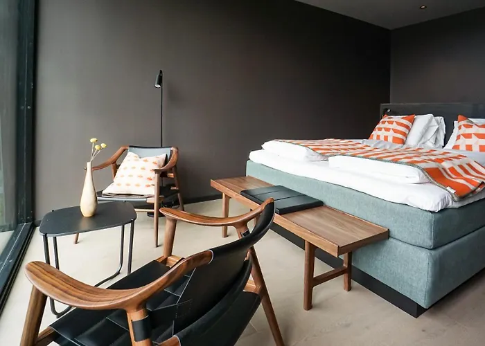 Elva Hotel *